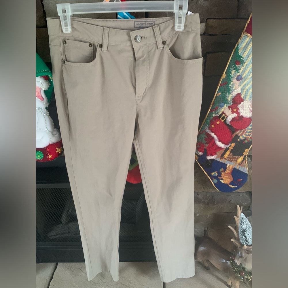 Vineyard Vines size 18 “on the go” khaki pants